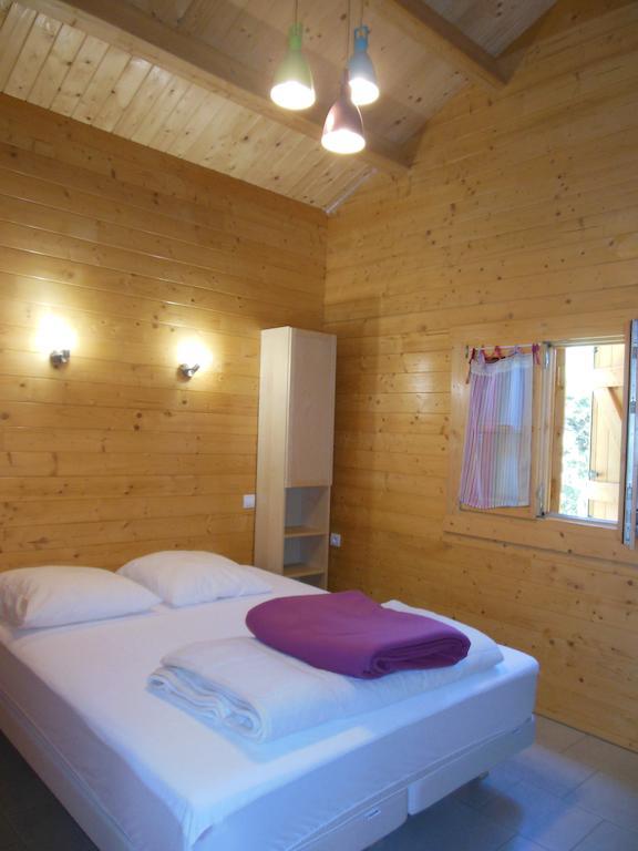 Gites Bon Air Saint-Flour  Zimmer foto